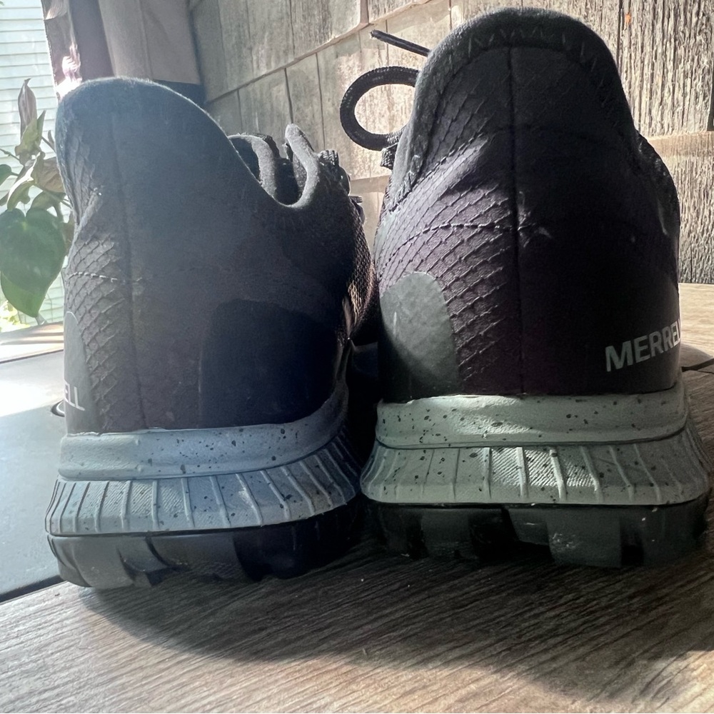 Merrell Size 8 Women’s Athletic Waterproof Trail Sneakers with Quantum Grip - Picture 7 of 9